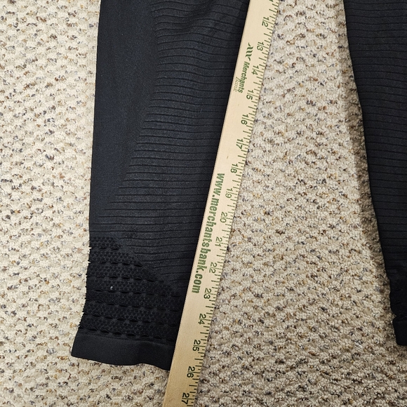 Gymshark Black Energy Seamless Leggings Size Large - Picture 9 of 11